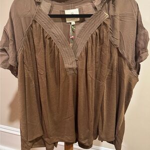 UMGEE #20 - NWT Brown Top - stock photo for style only (bin c)